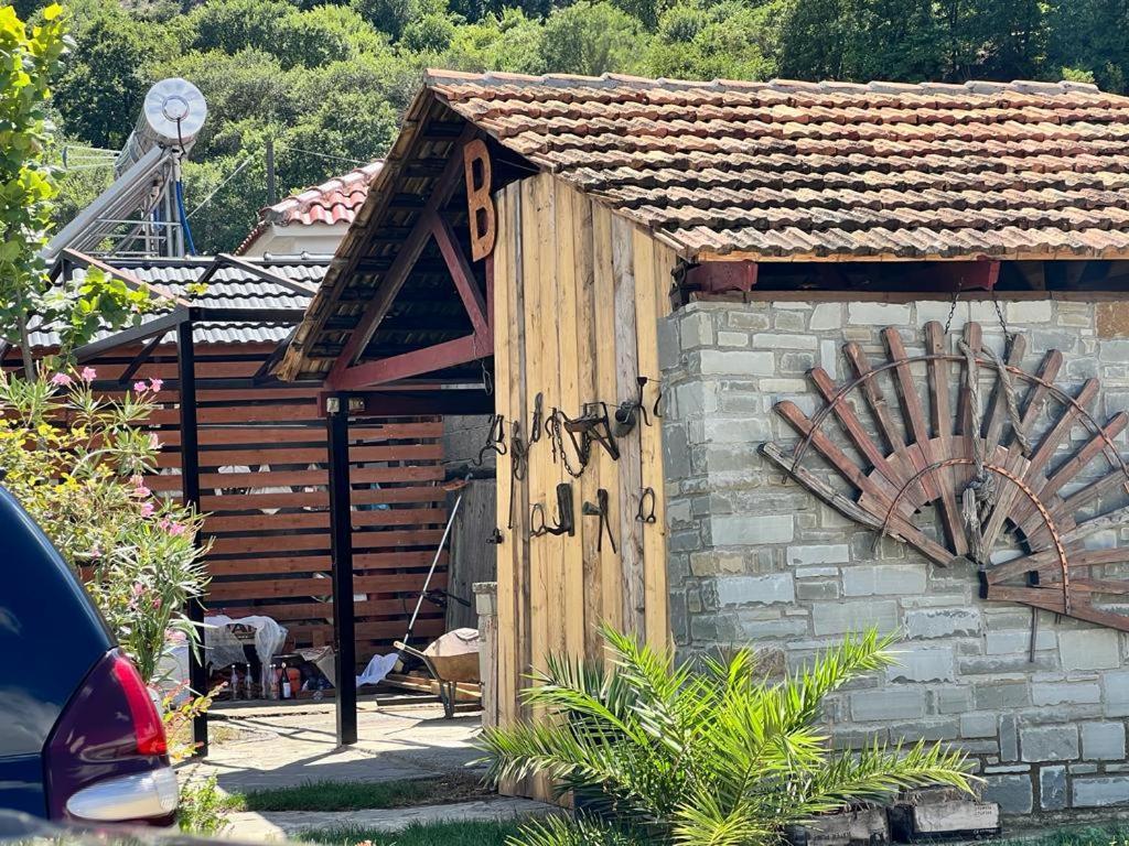 Bujtina Te Xhako Hostel Permet Exterior photo